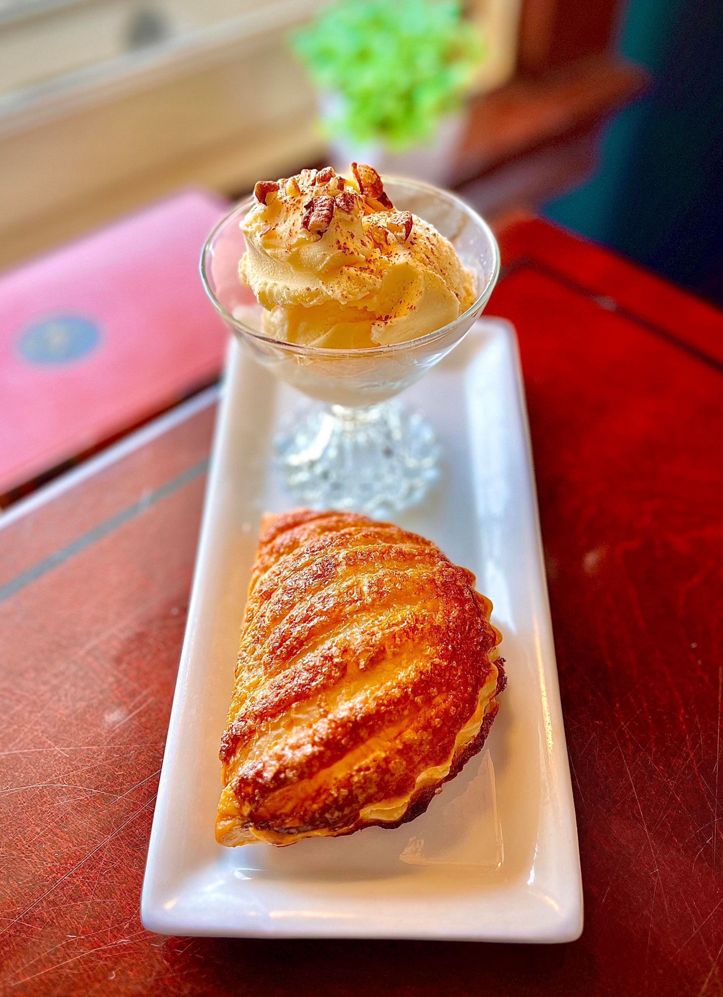 Café De La Tour - Chausson Aux Pommes